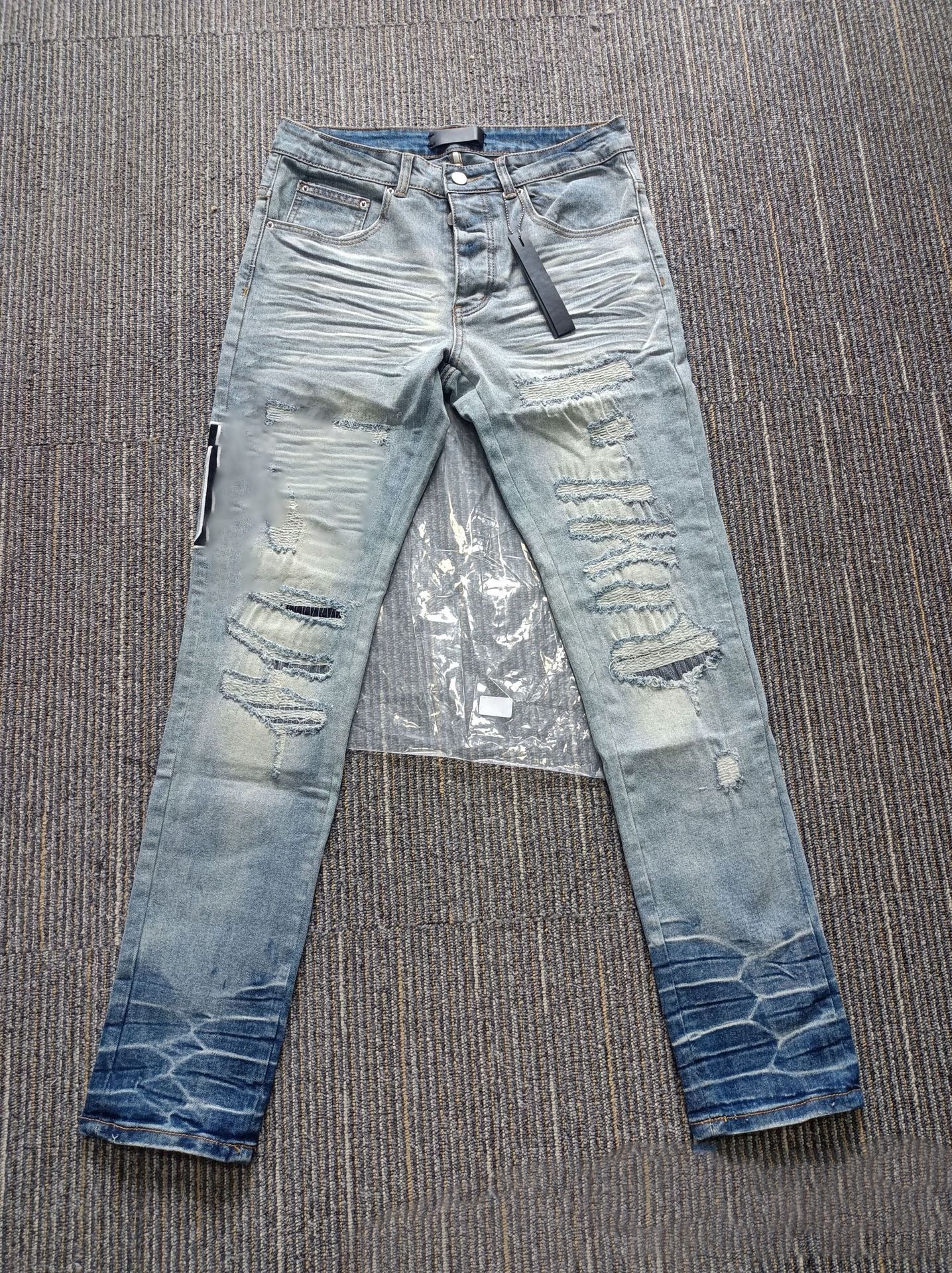 Manufacturer Wholesale Jeans AM High Street Youth Ripped Embroidery Elastic Straight Leg Slim Fit Jeans with Tage Jeans for Men